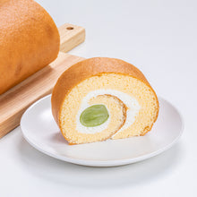 画像をギャラリービューアに読み込む, シャインマスカットがまるごと 季節のフルーツロールケーキ